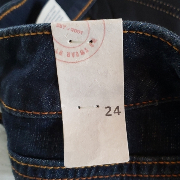 Torrid Bayou Flip Up Frey Hem Jean Shorts . Sz 24 - Picture 4 of 10